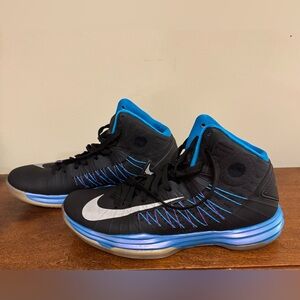 Nike MENS Hyperdunk 2012+Sports Pack Basketball Shoes SIZE US 11. Pre owned